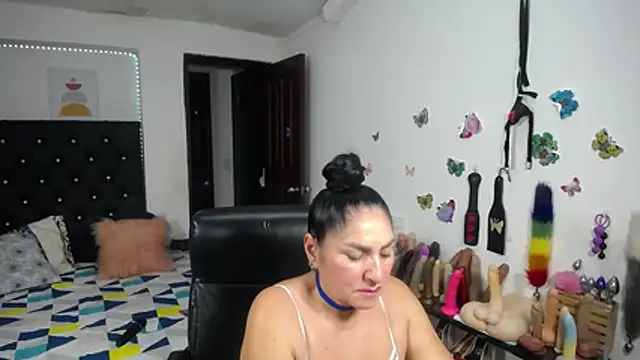 mature_bigboobs10 Live XXX Chat
