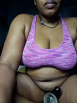 Show de kim24242 na webcam