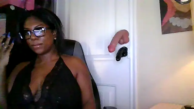 CyndyLouWho live XXX chat