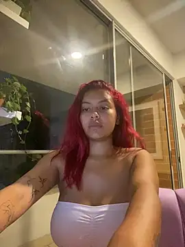 Koral___ Live XXX-Chat