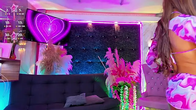 Queens_Wonders_Blonders Webcam-Show