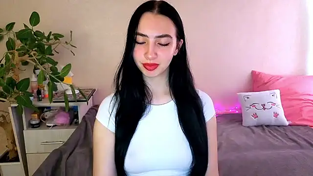 WildKittenX_ XXX чат на живо