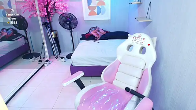 Maggy_t18's Live XXX Chat