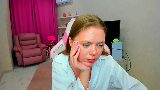 Strawberrye Live XXX-Chat