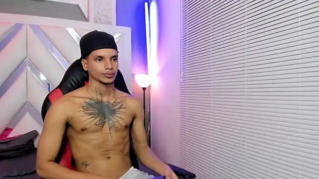 kai_storm77 Webcamshow