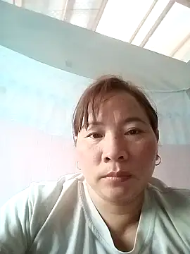 Cumhots111 Show Webcam