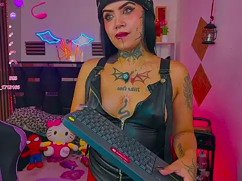 Chatroom XXX en direct de LauriInk1