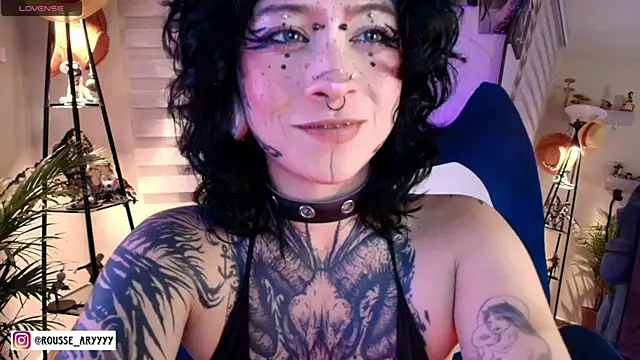 AryRoussen Live XXX chat