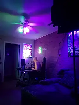 Czat XXX na żywo – chronic_vibez