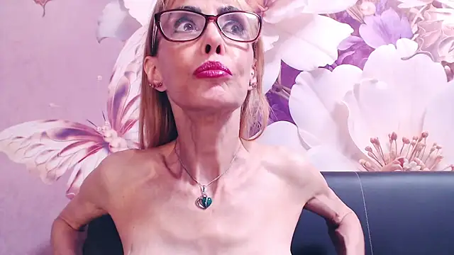 BlondPussy Show Webcam