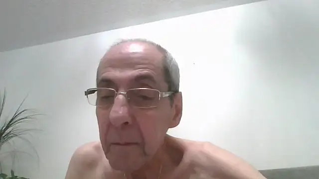 Онлайн чат XXX whitemilk4u