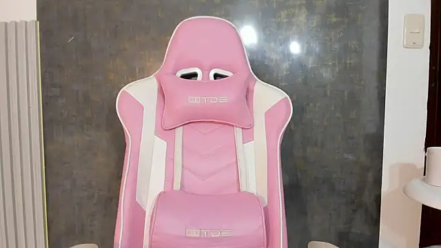 Chat +18 de lysbani ao vivo