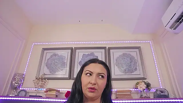 BustyEva_ élő XXX-chatje