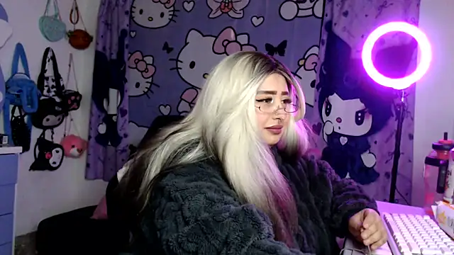 Chatroom XXX en direct de lussyevans24