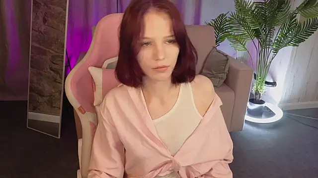 Chat XXX en directo de AliceJohansone