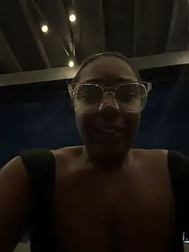 Chatroom XXX en direct de TilaTotti