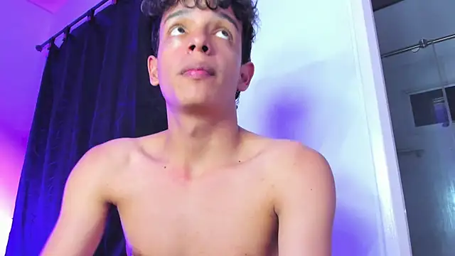 Maxfrost1's Live XXX Chat