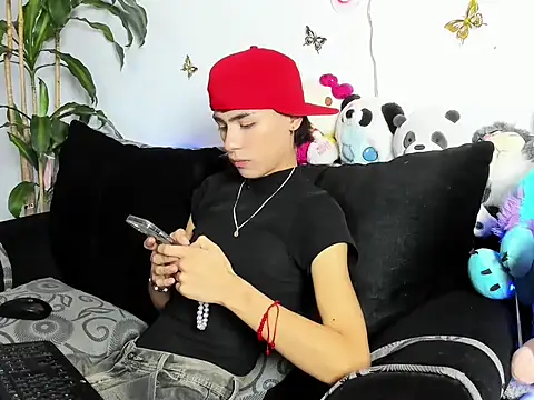 Playboy_andeer Webcamshow