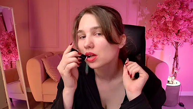 Chat +18 de TessaMill ao vivo