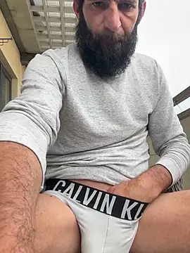 Michel_huge Pertunjukan Webcam