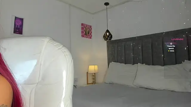 Dalia_nix_ élő XXX-chatje