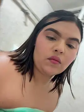 Lia_sexx élő XXX-chatje