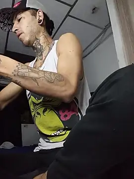 Вебкам-шоу Tattoboy19cm