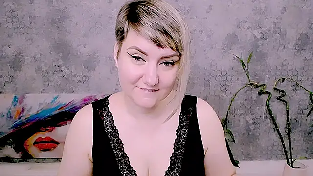 Chatroom XXX en direct de Djullia