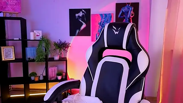 Sala de chat ao vivo de ElenaMonroe