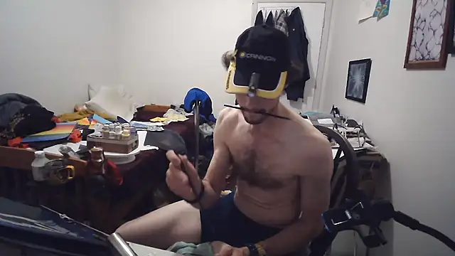 JohnnyMoves' Webcam Show