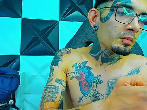 Boy_tatto77 live XXX chat