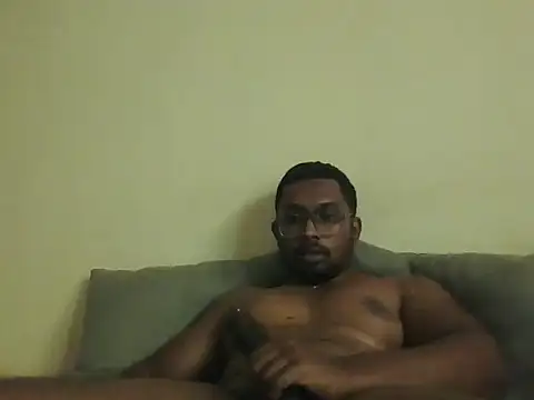 Straightchennaibull Chat XXX live