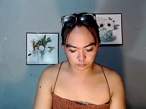 Asianblk_barbiedoll 在線直播表演