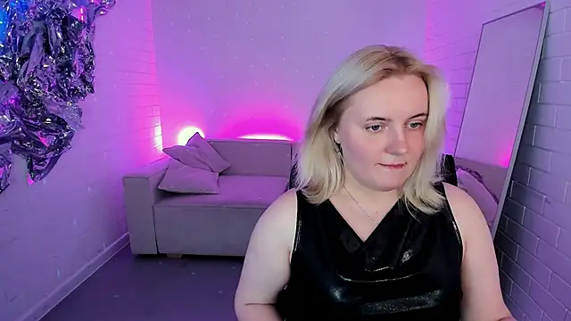 دردشة KathyBriggs الجنسية المباشرة
