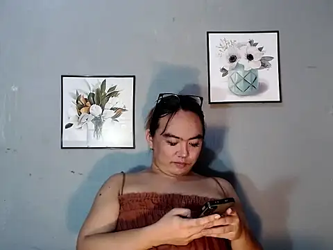 Asianblk_barbiedoll Pertunjukan Webcam
