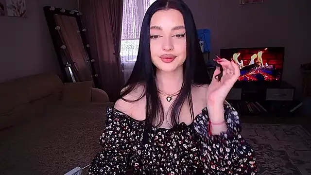 yoursLina Chat XXX live
