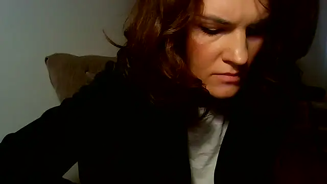 Ms-Lust1- – Live XXX-chat