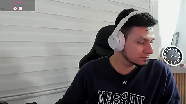 Онлайн чат XXX Rick_Adams