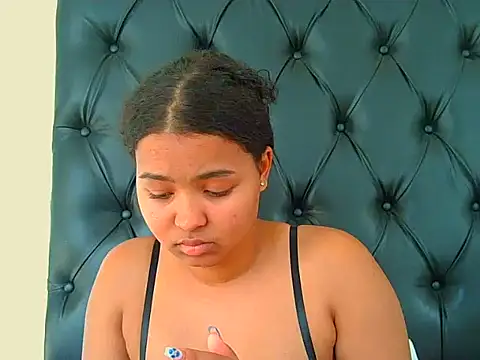 Show de indianaphrodite1 na webcam
