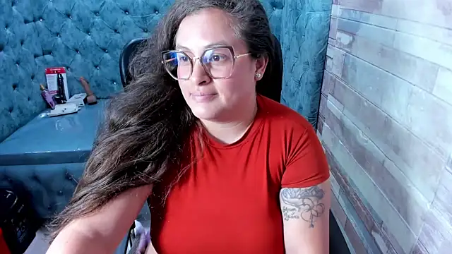 Chat +18 de Sarah_Boobs_ ao vivo