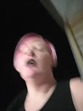 PinkTheHawk – Naživo XXX chat