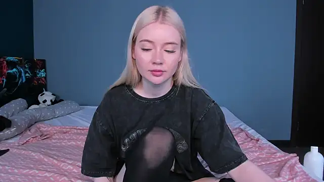 Lillie_Berry লাইভ XXX চ্যাট