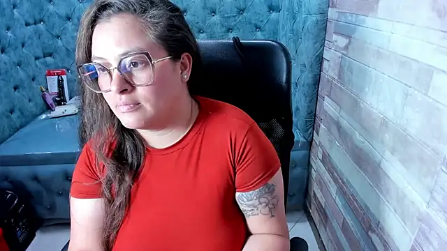 Sarah_Boobs_ XXX чат на живо