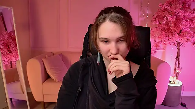 TessaMill XXX чат на живо