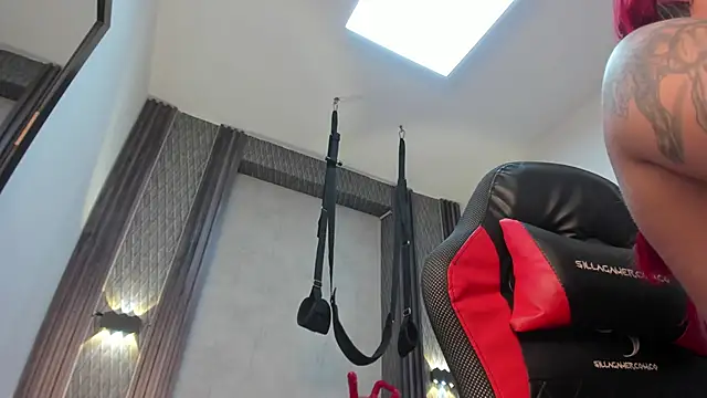 selene_red_'s Live XXX Chat