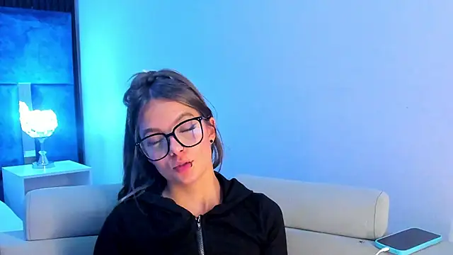 AmmyJones_ Live XXX-Chat