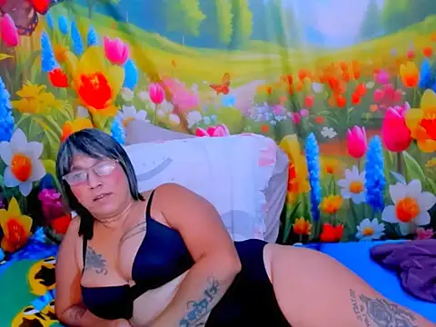 indianroxy – Naživo chatovacia miestnosť