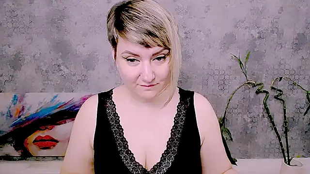 Djullia – Naživo XXX chat