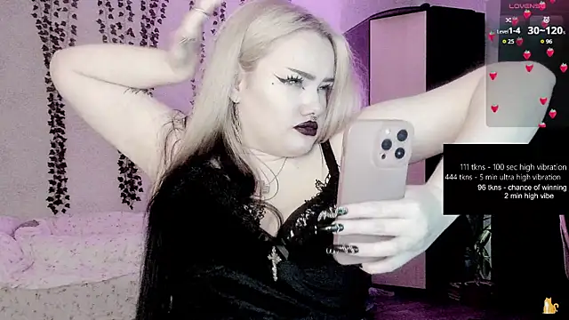 strawberry_elfcat webkamerás műsora