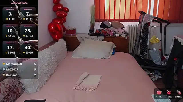 MilfDolores' Live XXX Chat
